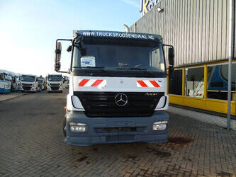 2010-mercedes-benz-axor-1829-1405554-44968896