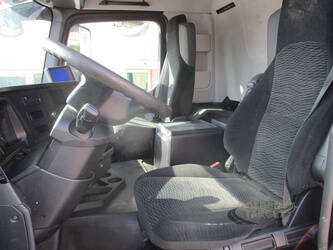 2016-mercedes-benz-antos-2543-1405558-44968976