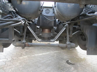 2016-mercedes-benz-antos-2543-1405558-44968980