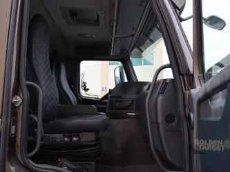 2013-volvo-fm440-1405571-44969234