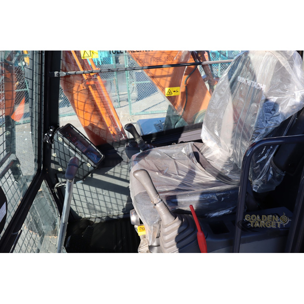 2025 Hitachi EX215LC-44969404