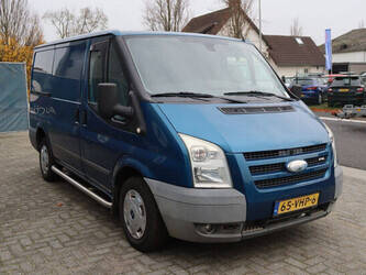 ford-transit-1405584-44969558