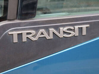 ford-transit-1405584-44969567