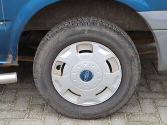 ford-transit-1405584-44969569