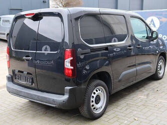 2019-peugeot-partner-1405589-44969723