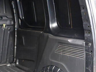 2019-peugeot-partner-1405589-44969736