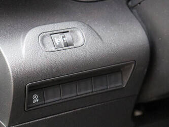 2019-peugeot-partner-1405589-44969743