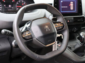 2019-peugeot-partner-1405589-44969747