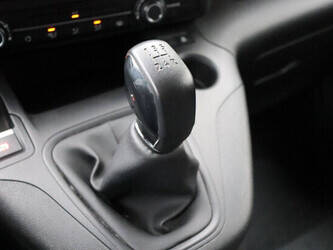 2019-peugeot-partner-1405589-44969752