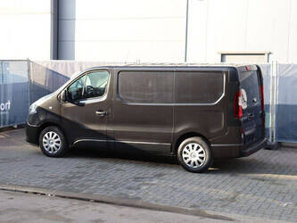 2020-renault-trafic-1405591-44969779