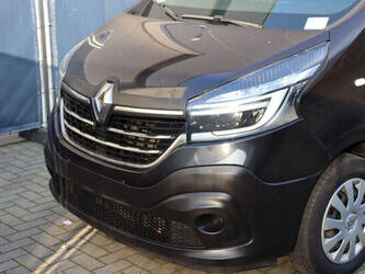 2020-renault-trafic-1405591-44969786