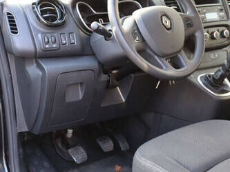2020-renault-trafic-1405591-44969806