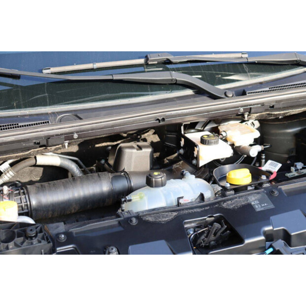 2020 Renault Trafic-44969820