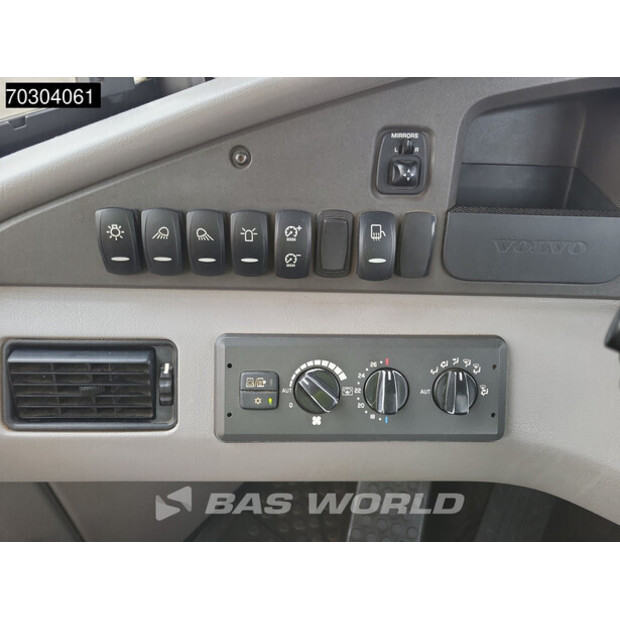 2016 فولفو A30G-44970529