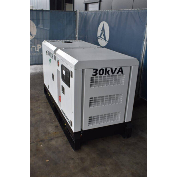 2023 Pheatonn GF2-W33-44970846