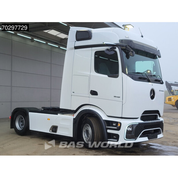 2025 Mercedes-Benz Actros 1848-44971030