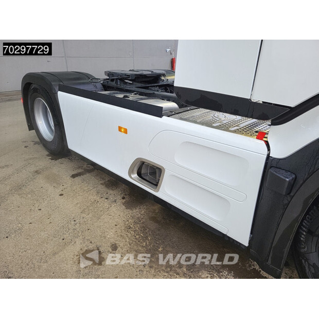 2025 Mercedes-Benz Actros 1848-44971040