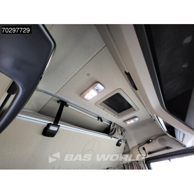 2025 Mercedes-Benz Actros 1848-44971059