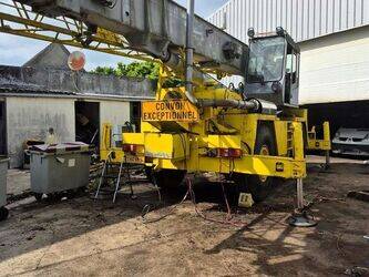 1990-grove-at-44985826