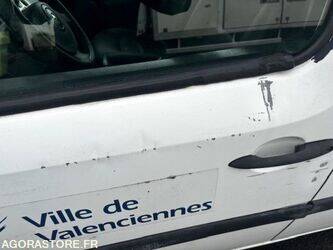 2011-renault-kangoo-1405823-44985902