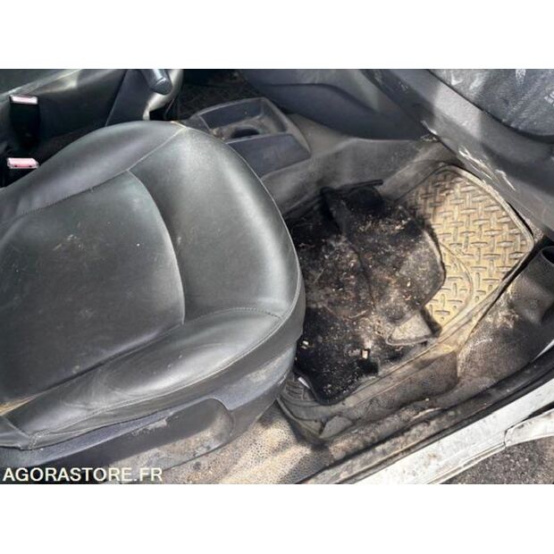 2011 رينو Kangoo-44985905