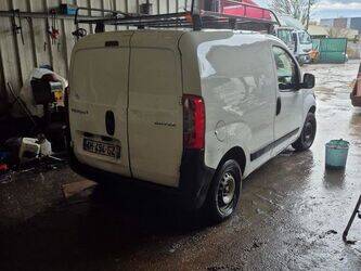 صورة ل عربات 2008 بيجو Bipper