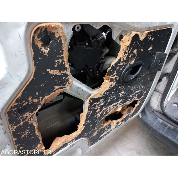 2009 رينو Kangoo-44985959