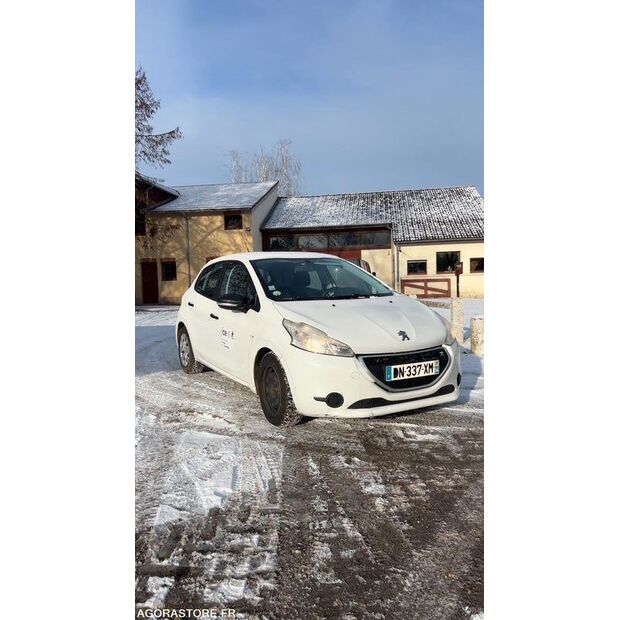 2015 Peugeot 208-44986003
