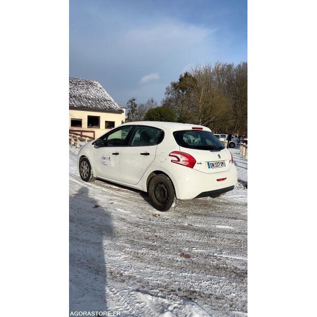 2015 Peugeot 208-44986005