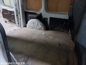 2012-renault-kangoo-1405835-44986038