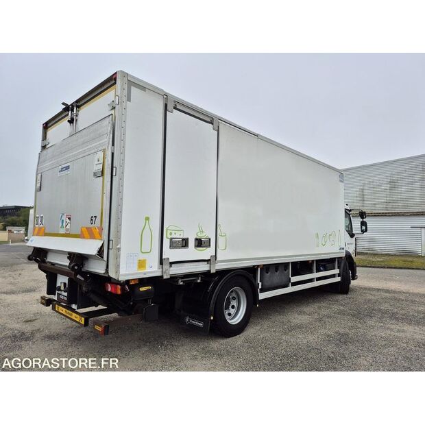 2016 Renault D-44986072