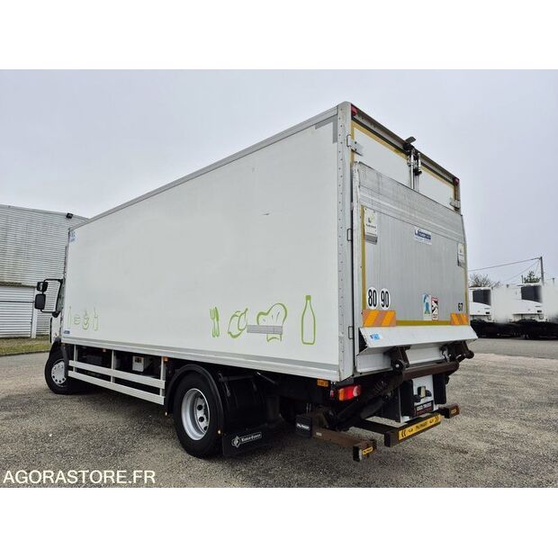 2016 Renault D-44986074
