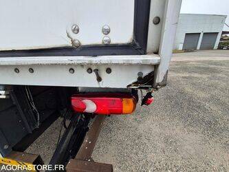 2016-renault-d-1405839-44986097