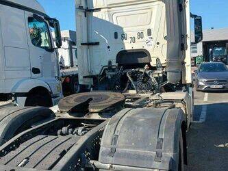 2016-mercedes-benz-actros-1405844-44986136