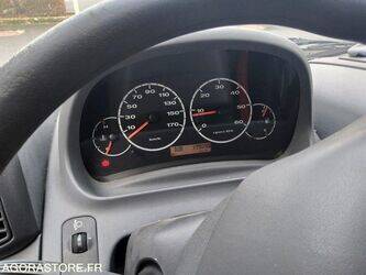 2003-peugeot-boxer-1405846-44986163