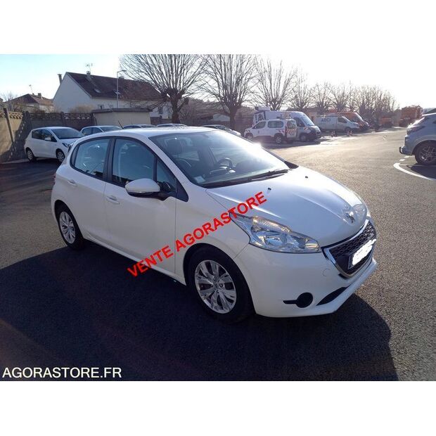 2014 Peugeot 208-44986167