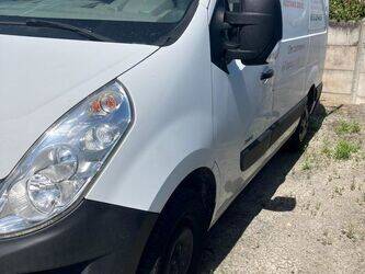 2012-renault-master-1405848-44986186