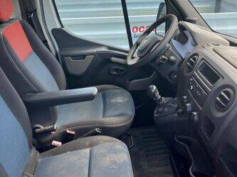 2012-renault-master-1405848-44986194