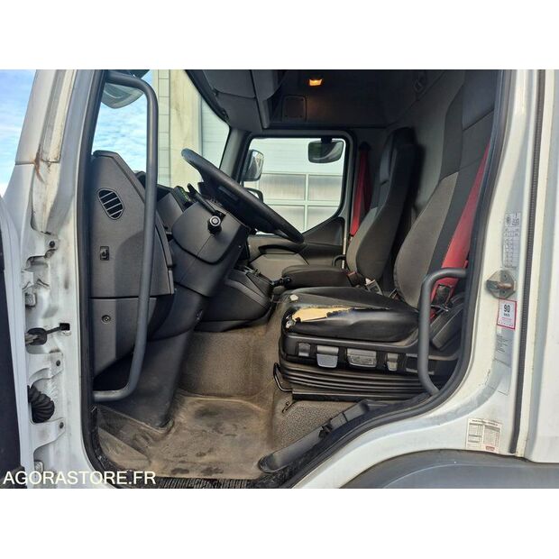 2014 Renault D12-44986228