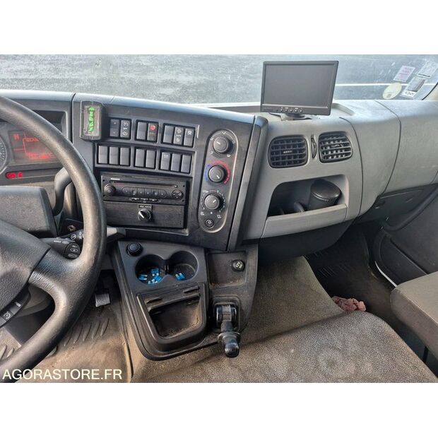 2014 Renault D12-44986230