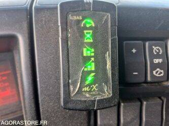 2014-renault-d12-1405852-44986232