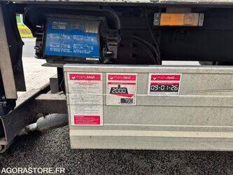 2014-renault-d12-1405852-44986237