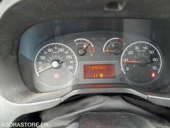 2014-fiat-fiorino-1405854-44986268