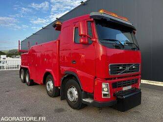 صورة ل شاحنات 2003 فولفو FH12