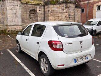 2014-dacia-sandero-44986324