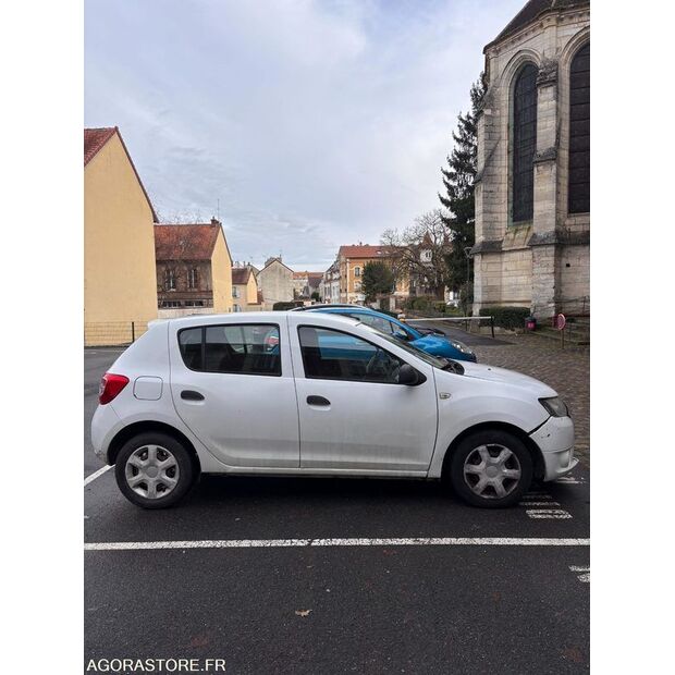 2014 Dacia SANDERO-44986325