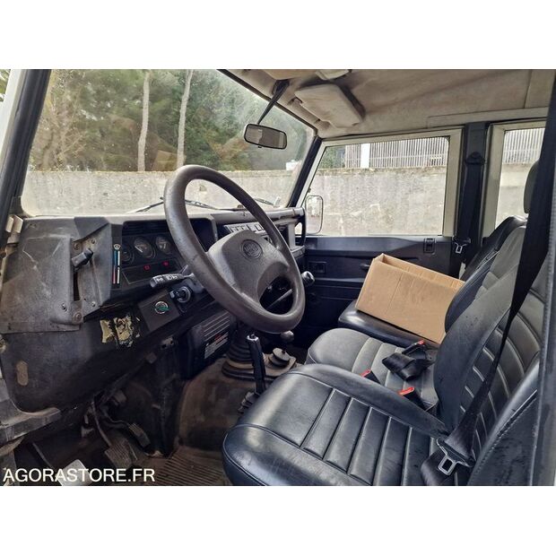 2004 لاند روفر Defender-44986336