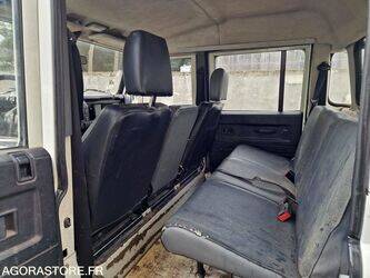 2004-land-rover-defender-1405864-44986337