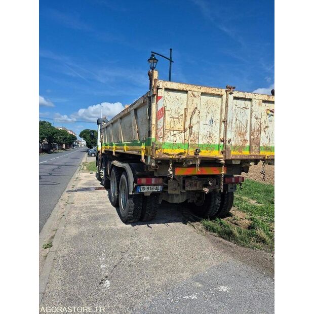 1999 فولفو FM12-44986341