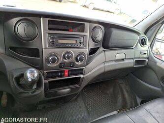 2012-iveco-35s13-1405870-44986411